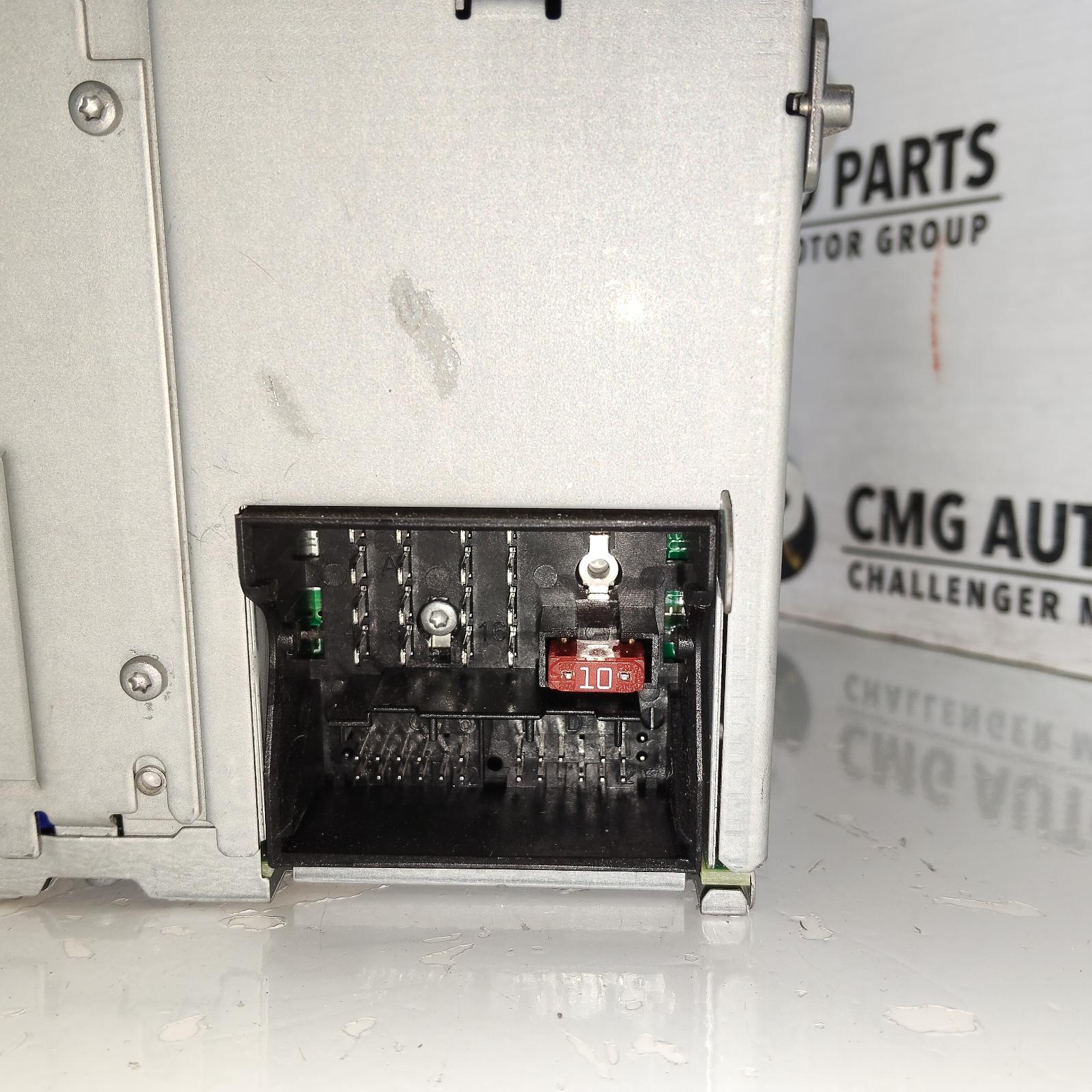 2012 Volkswagen Polo Radio/Cd/Dvd/Sat/Tv View Auto part Radio/Cd/Dvd/Sat/Tv Volkswagen Polo 2012