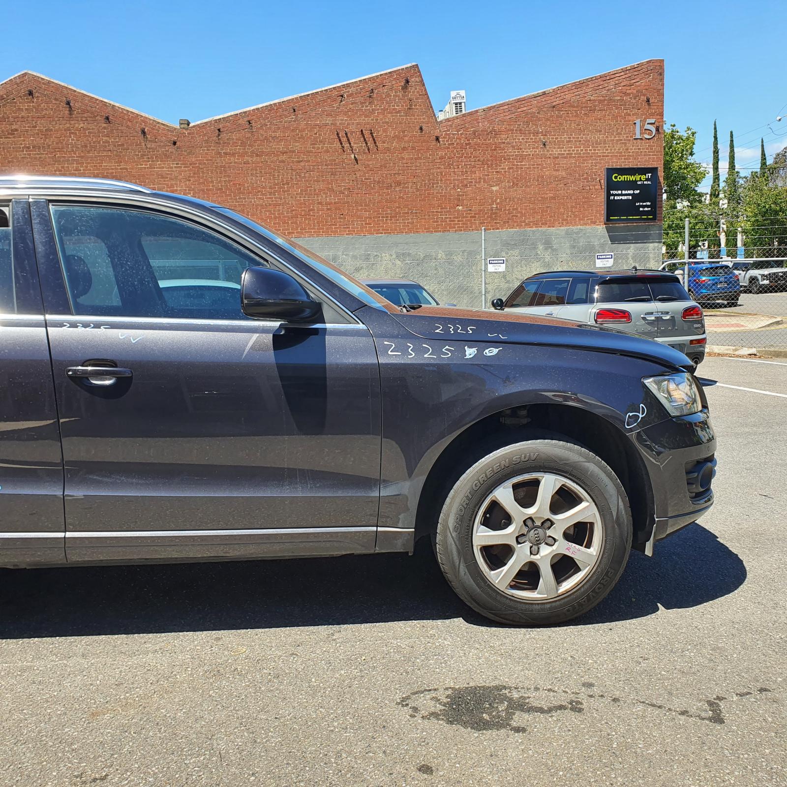 View Auto part Shock Absorber Audi Q5 2011