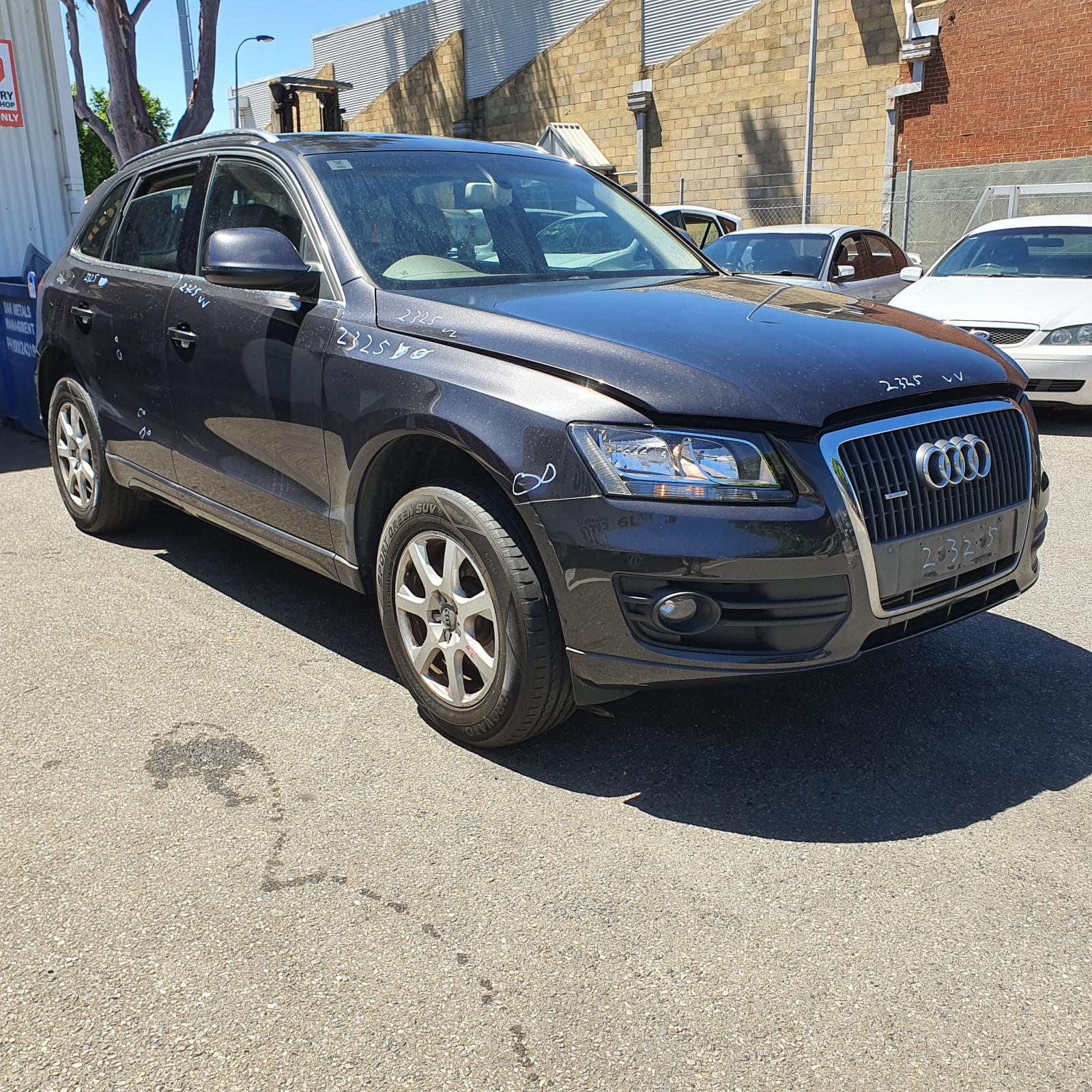 View Auto part Shock Absorber Audi Q5 2011
