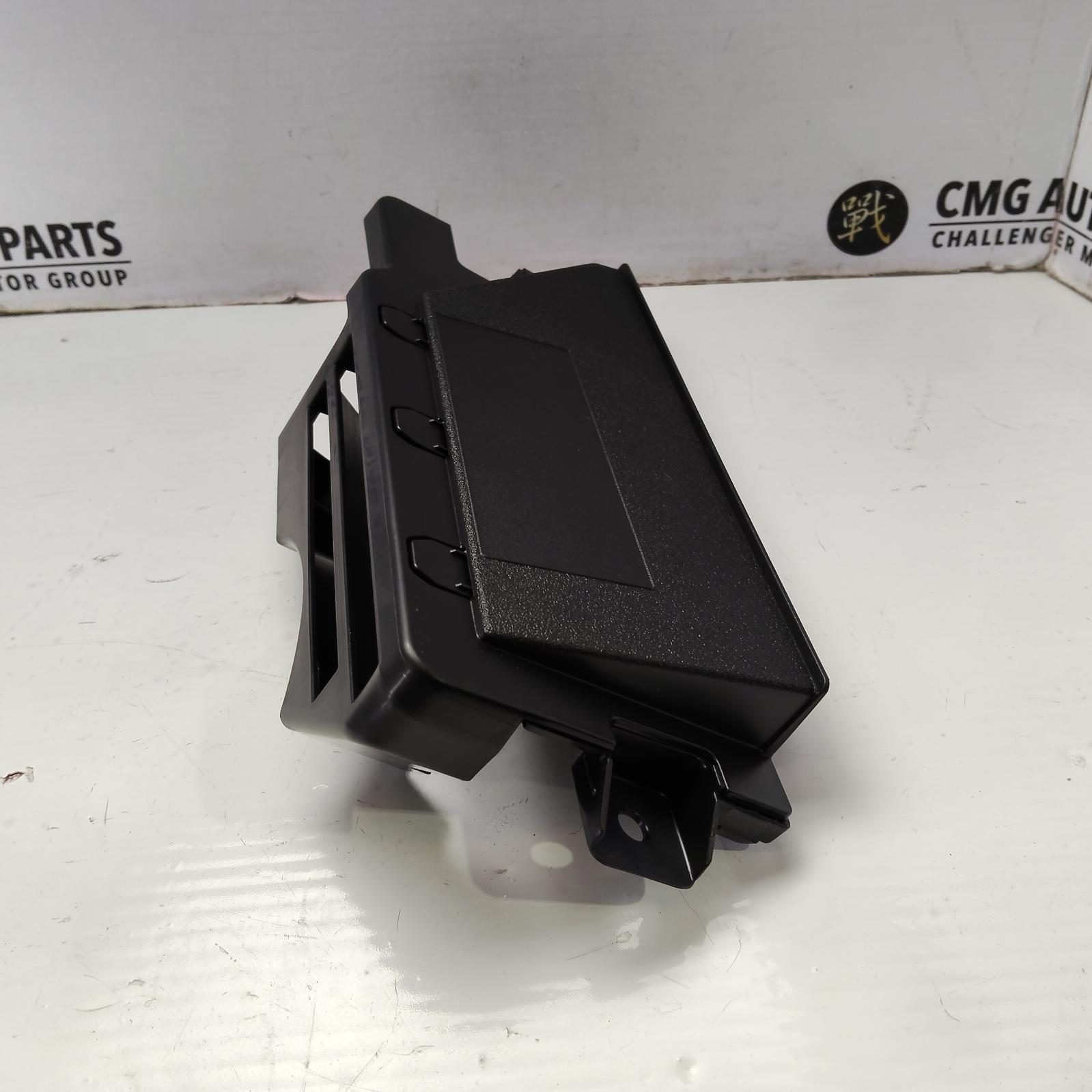 View Auto part Air Cleaner/Box Toyota Corolla 2023