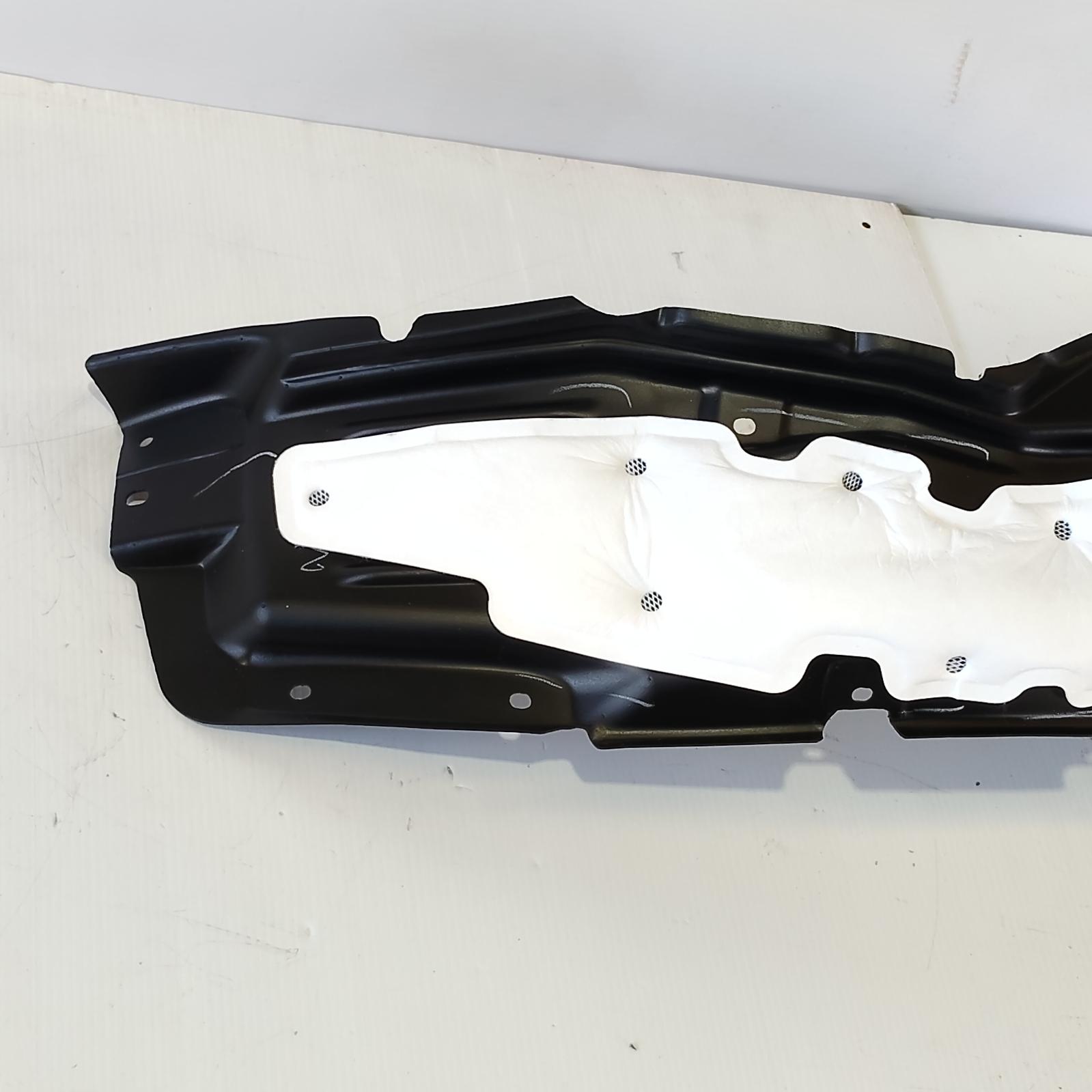 View Auto part Left Guard Liner Mitsubishi Triton 2021