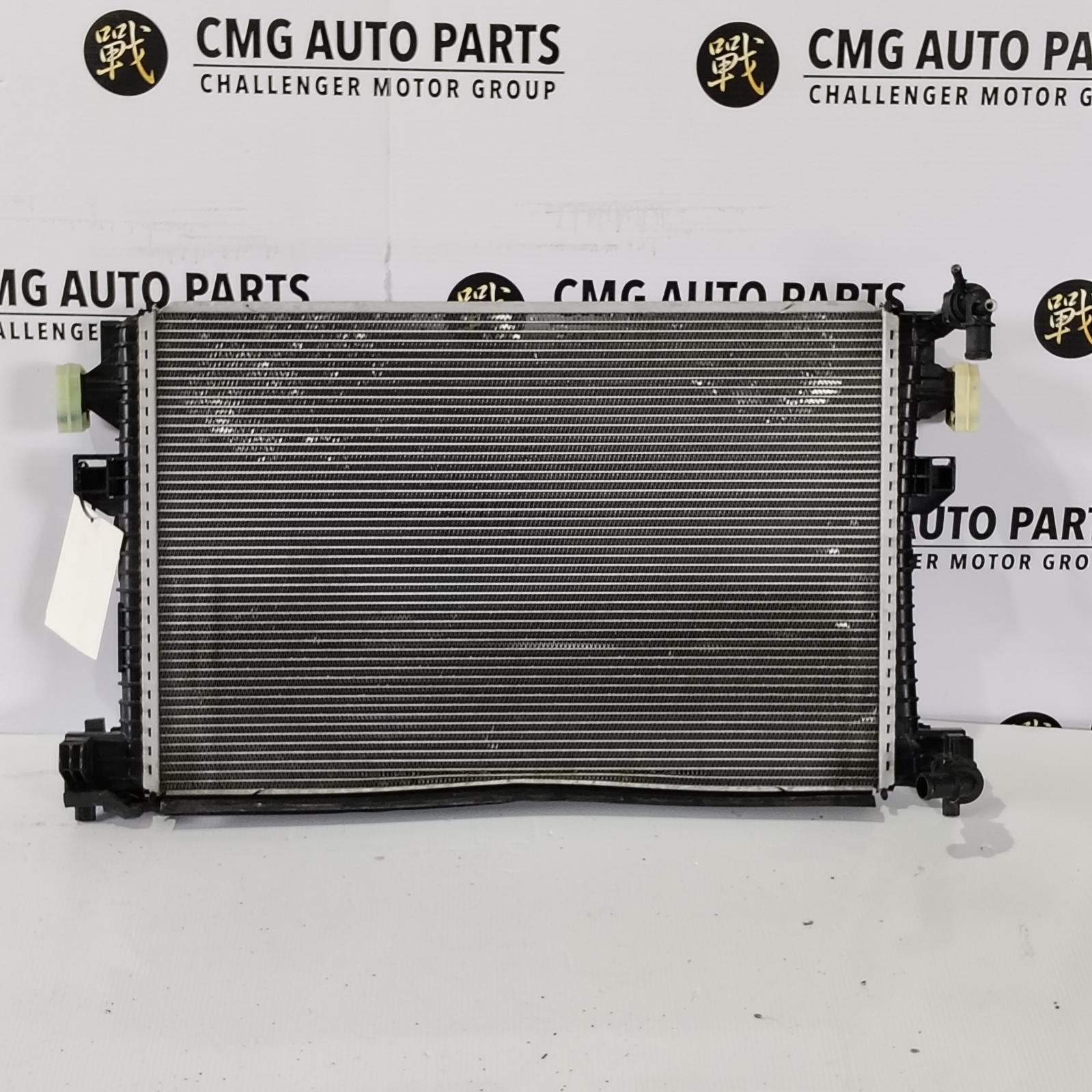 2022 Volkswagen Golf Radiator View Auto part Radiator Volkswagen Golf 2022