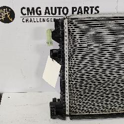 View Auto part Radiator Volkswagen Golf 2022