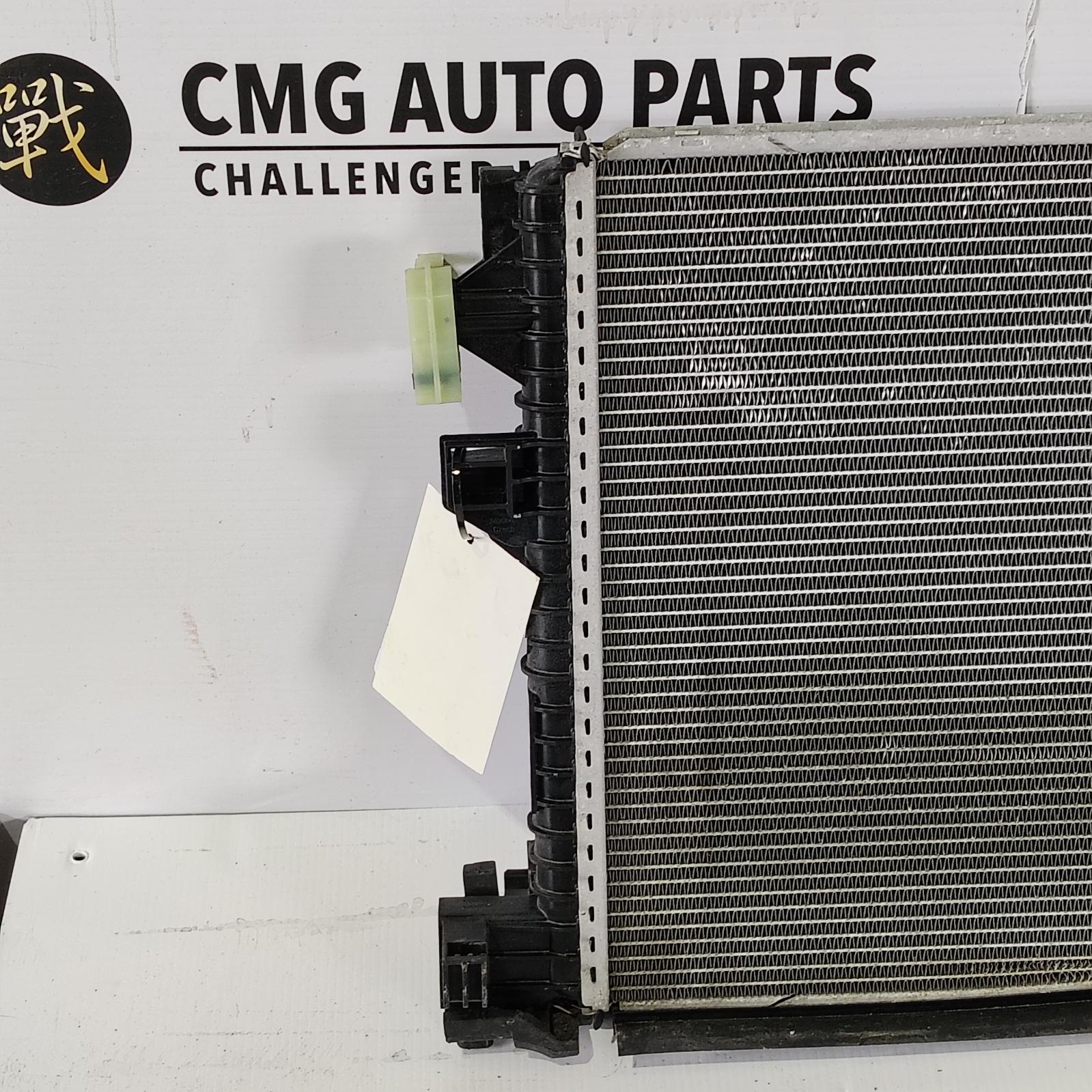 2022 Volkswagen Golf Radiator View Auto part Radiator Volkswagen Golf 2022