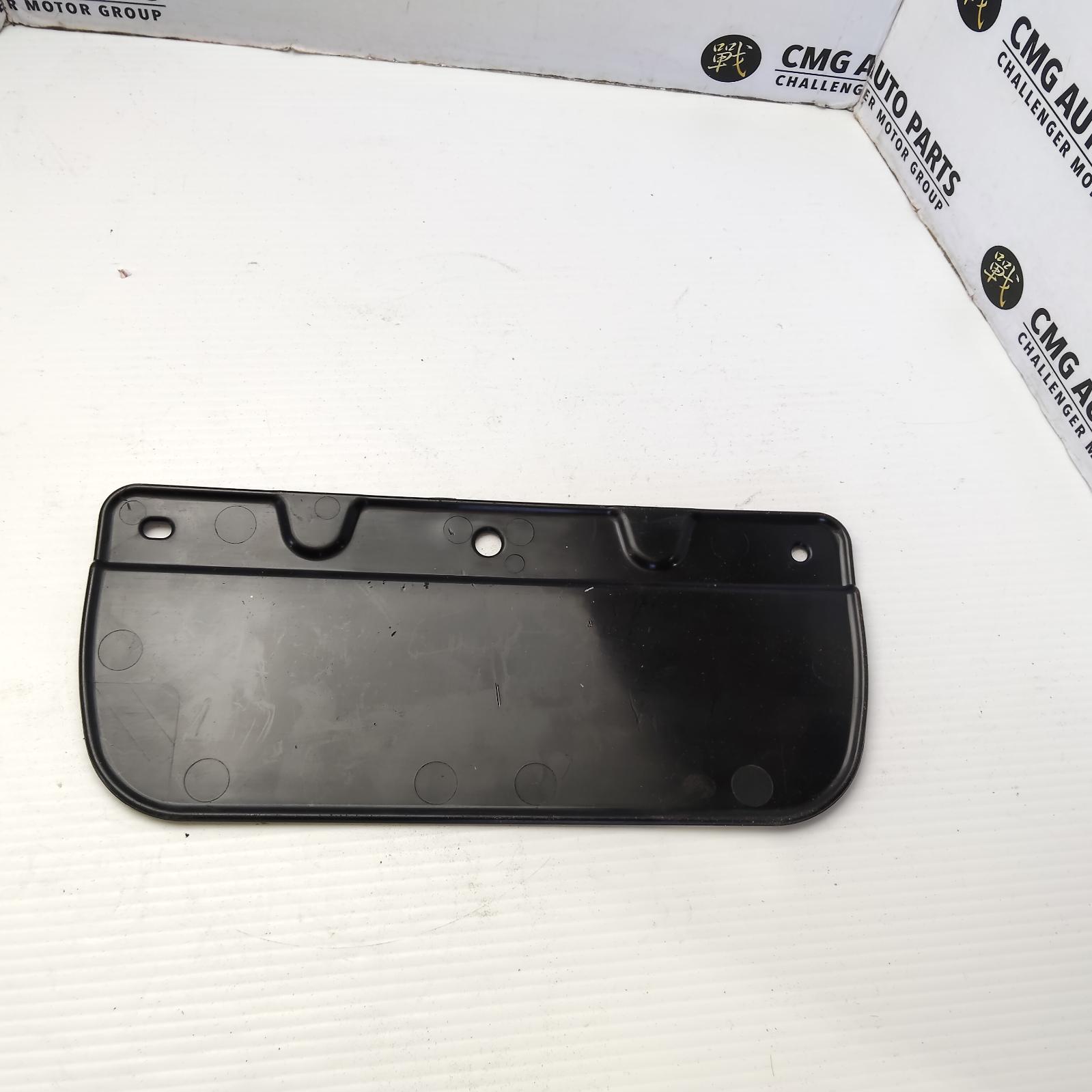 View Auto part Mud Flaps Toyota Hilux 2022