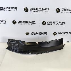 View Auto part Right Guard Liner Mitsubishi Triton 2021