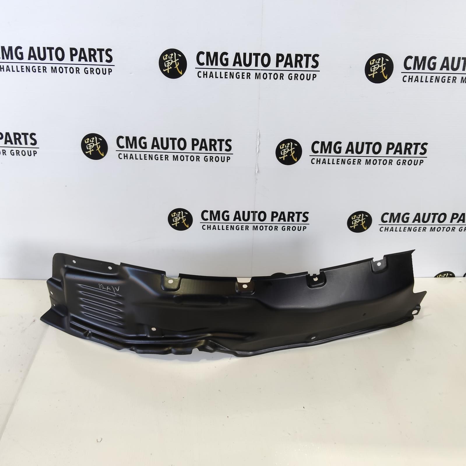 View Auto part Right Guard Liner Mitsubishi Triton 2021