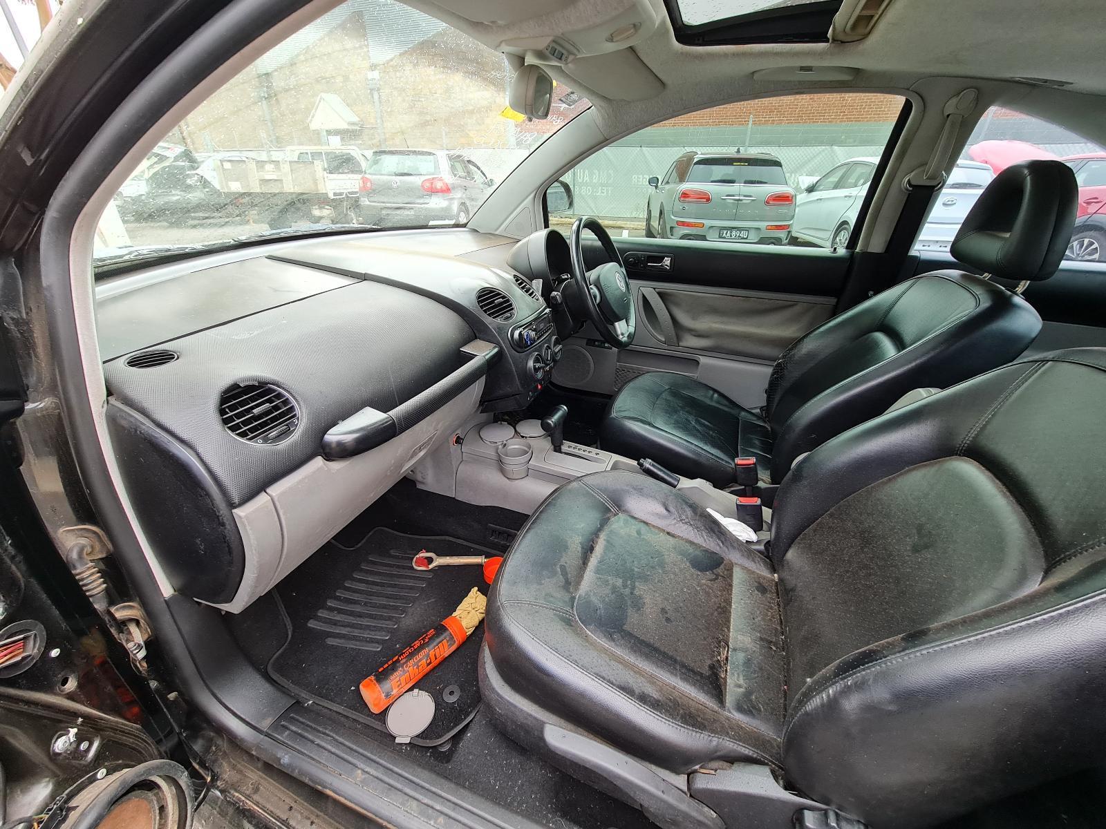 2001 Volkswagen Beetle Ecu View Auto part Ecu Volkswagen Beetle 2001