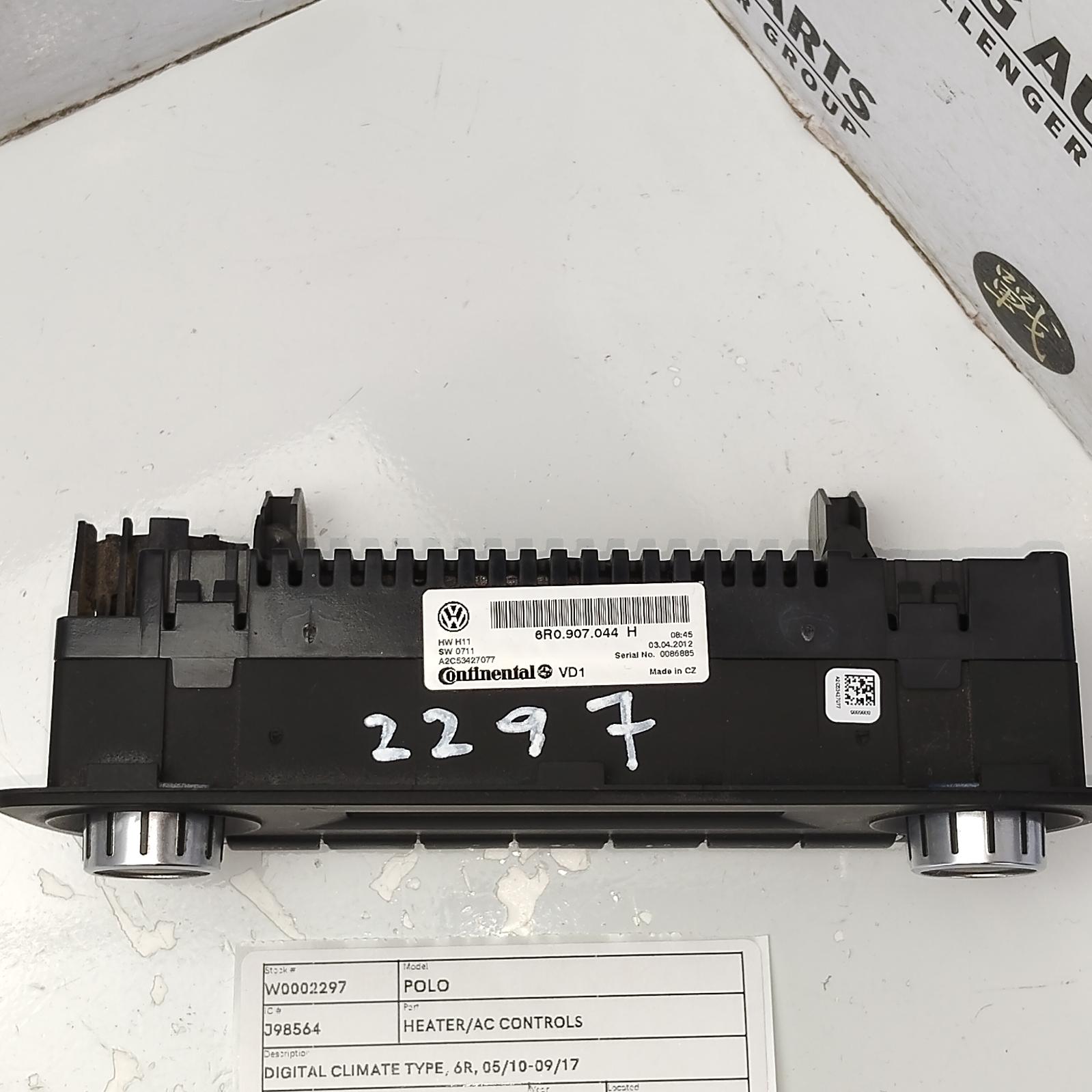2012 Volkswagen Polo Heater/Ac Controls View Auto part Heater/Ac Controls Volkswagen Polo 2012