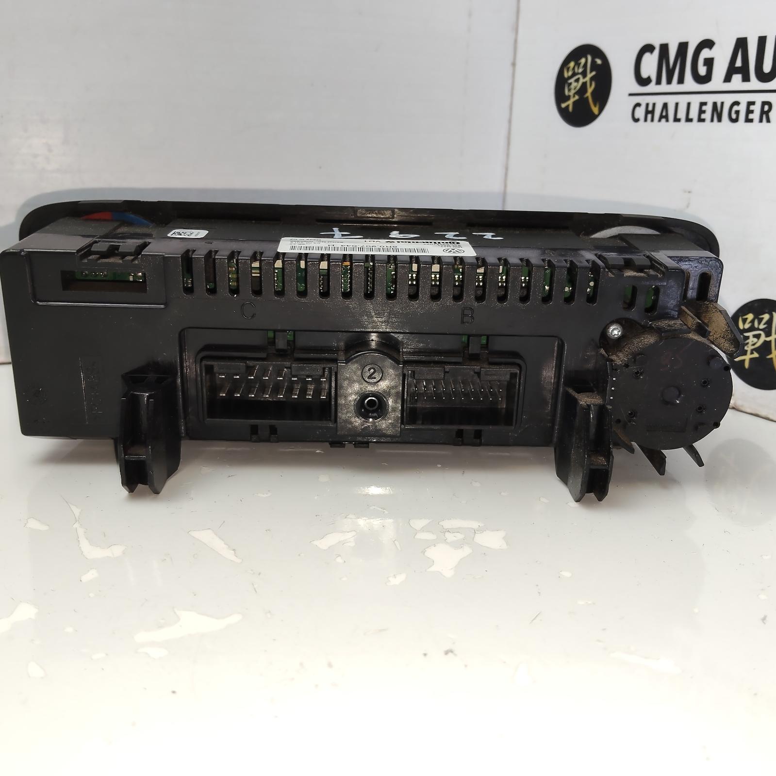 2012 Volkswagen Polo Heater/Ac Controls View Auto part Heater/Ac Controls Volkswagen Polo 2012