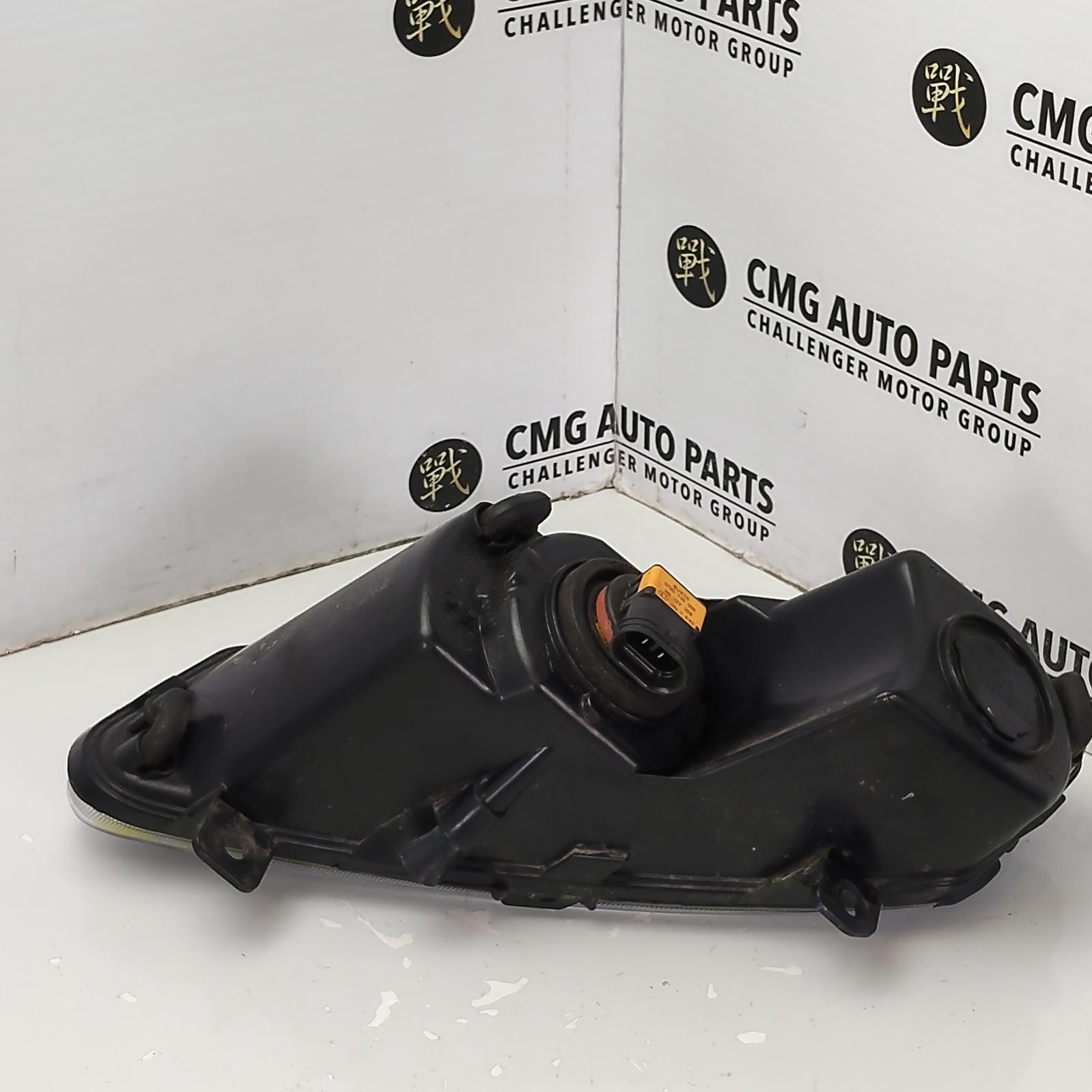 2012 Volkswagen Polo Right Indicator/Fog/Side View Auto part Right Indicator/Fog/Side Volkswagen Polo 2012