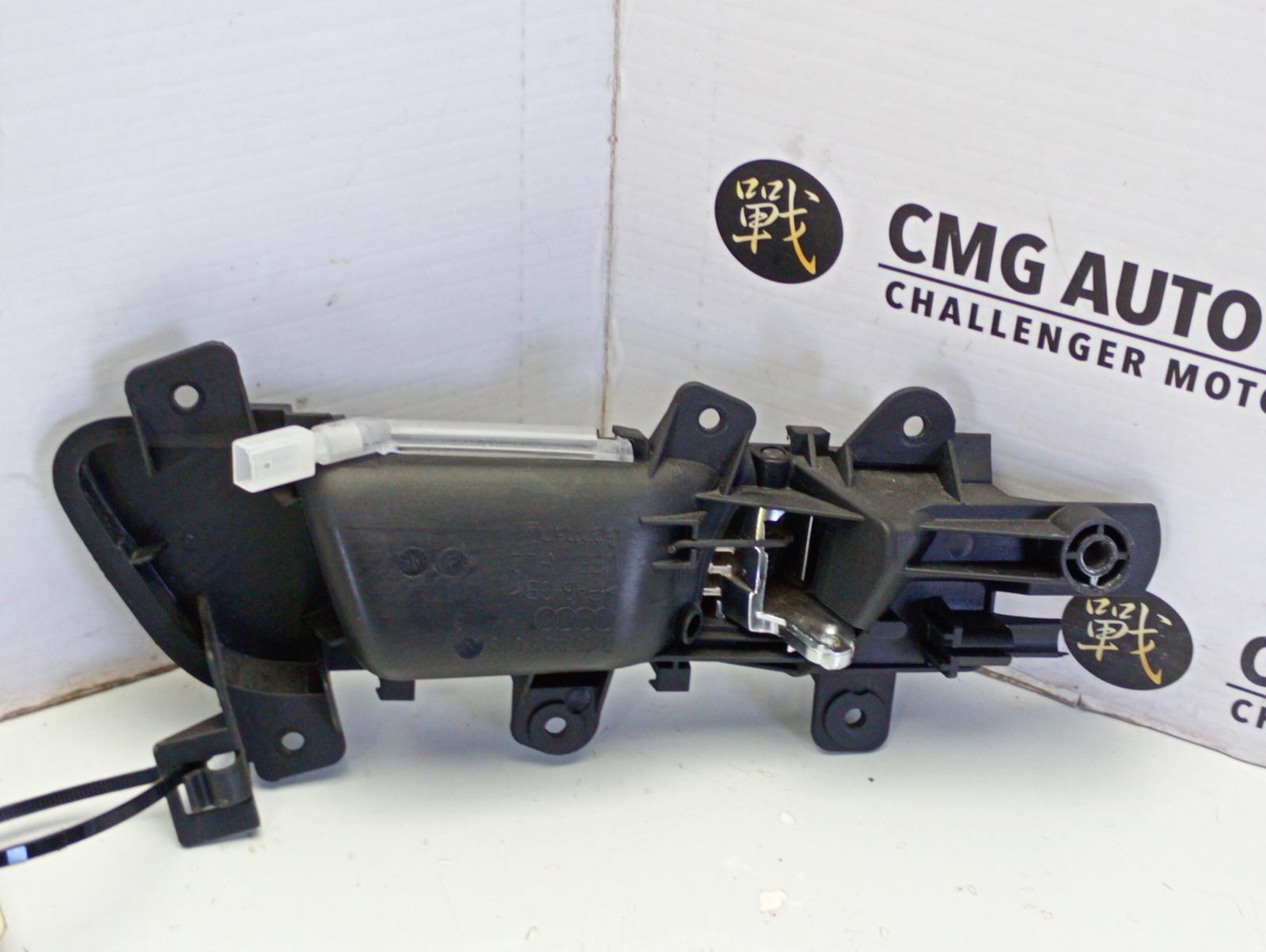 View Auto part Door Handle Audi A4 2010