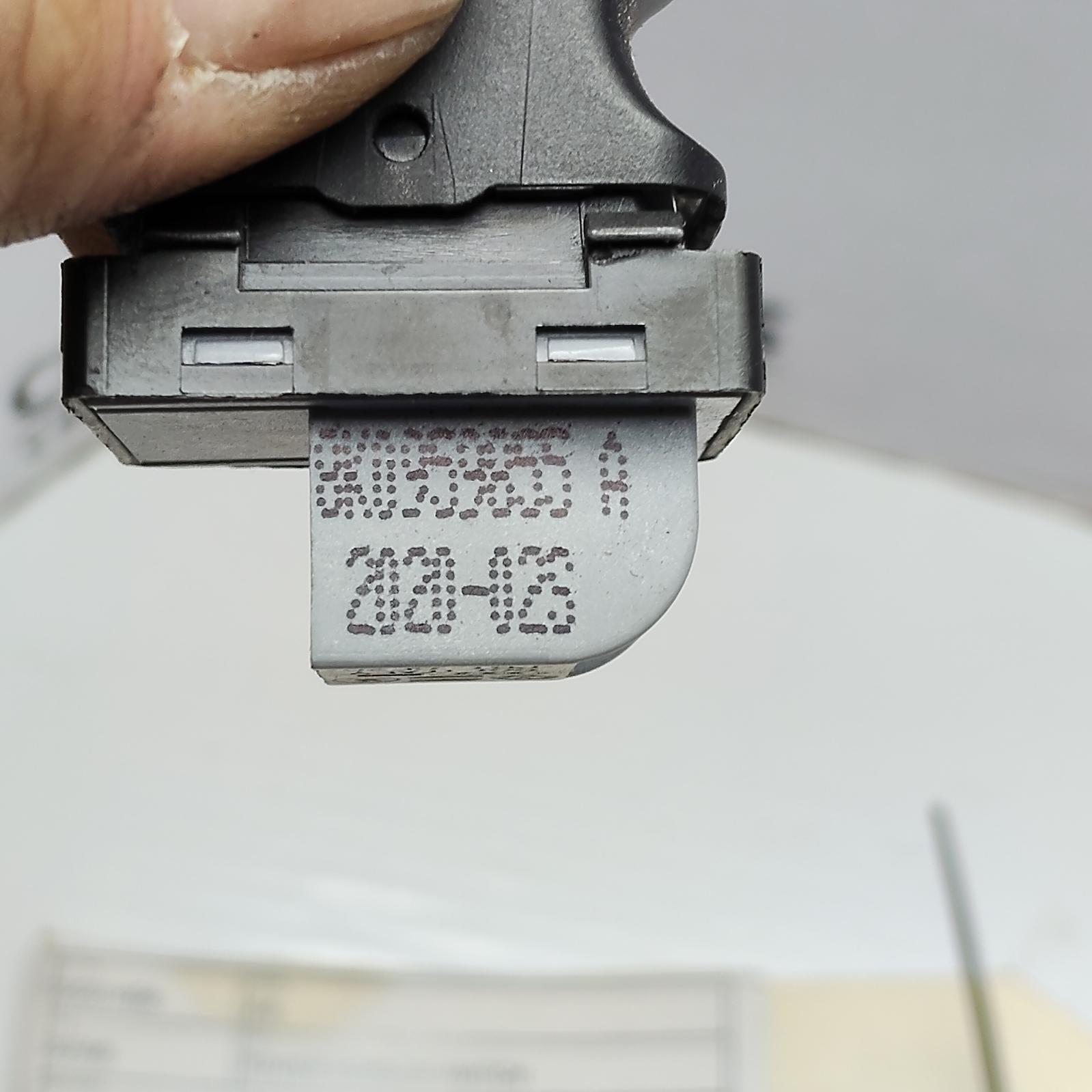 2010 Audi A4 Pwr Dr Wind Switch View Auto part Pwr Dr Wind Switch Audi A4 2010