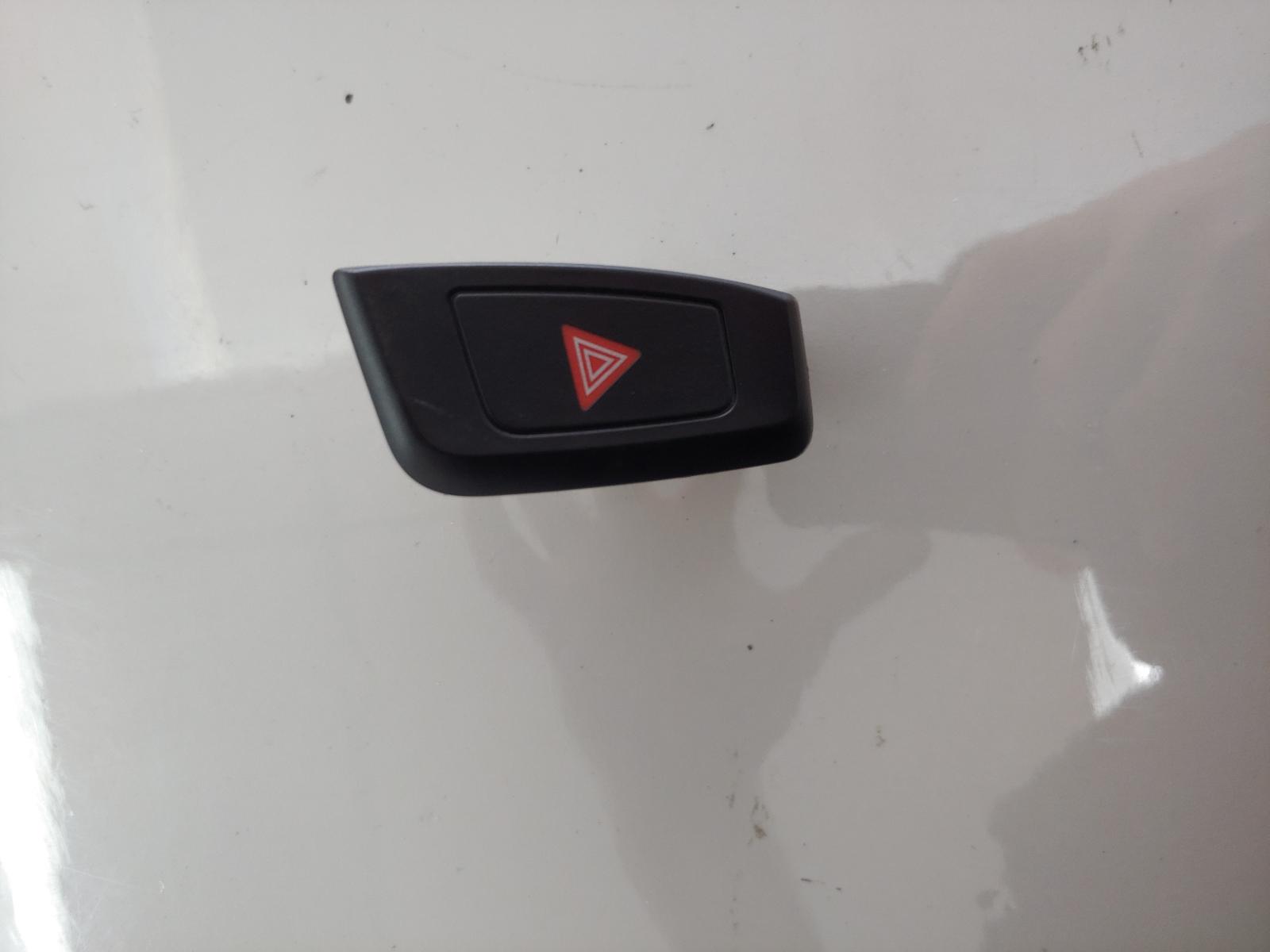 View Auto part Flasher/Hazard Relay Audi A4 2010