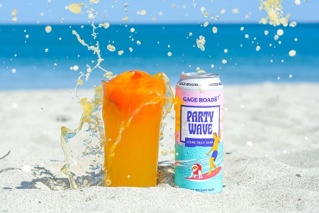 Kick-start Summer with a Party Wave Party Wave Beach splash (2)