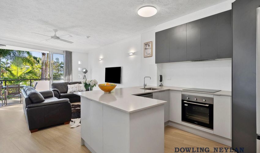 2/9 Albert Street