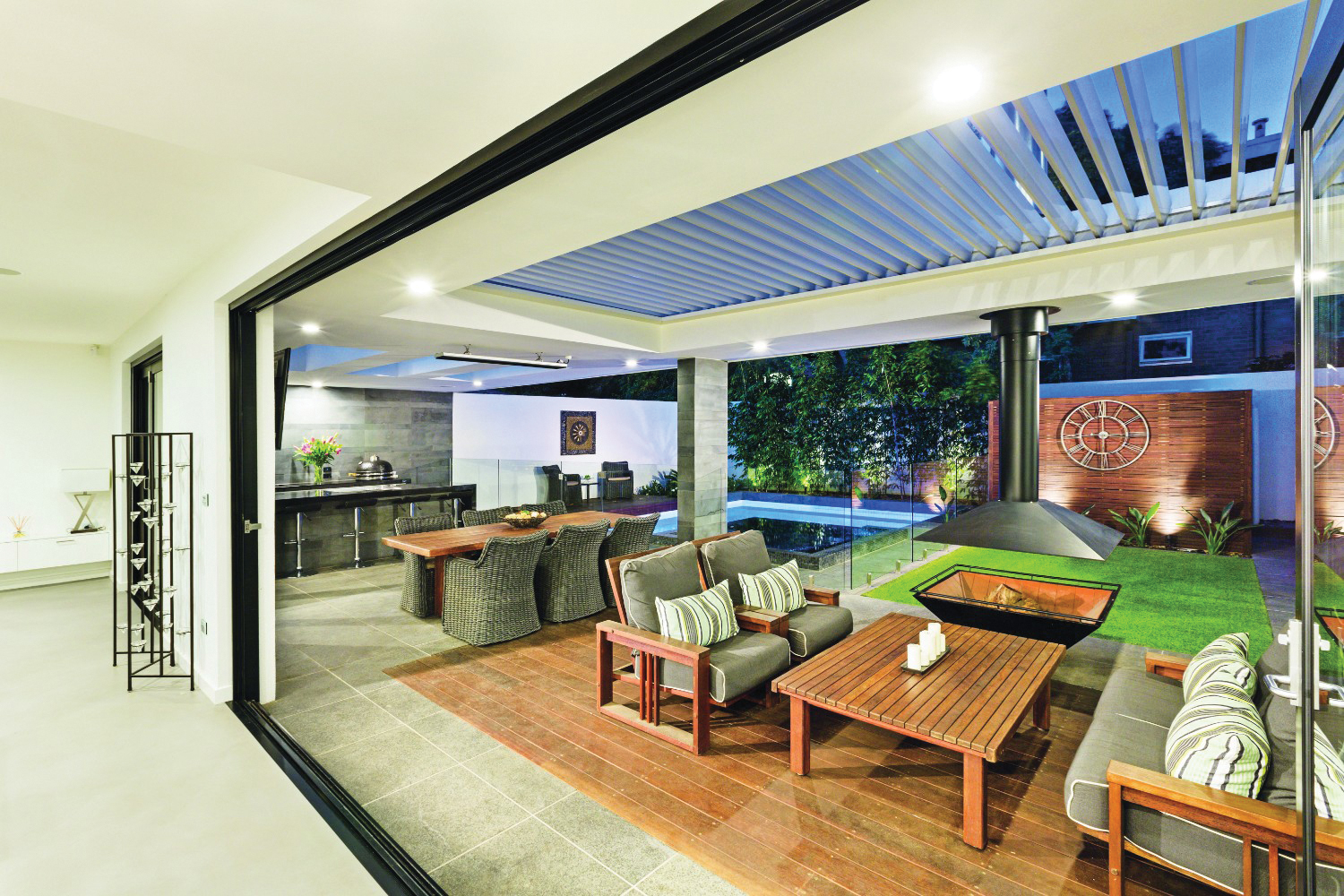 Easy does it seamlessly connected outdoor living Completehome