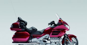 Honda Goldwing airbag recall Studio side Red 2008 Goldwing