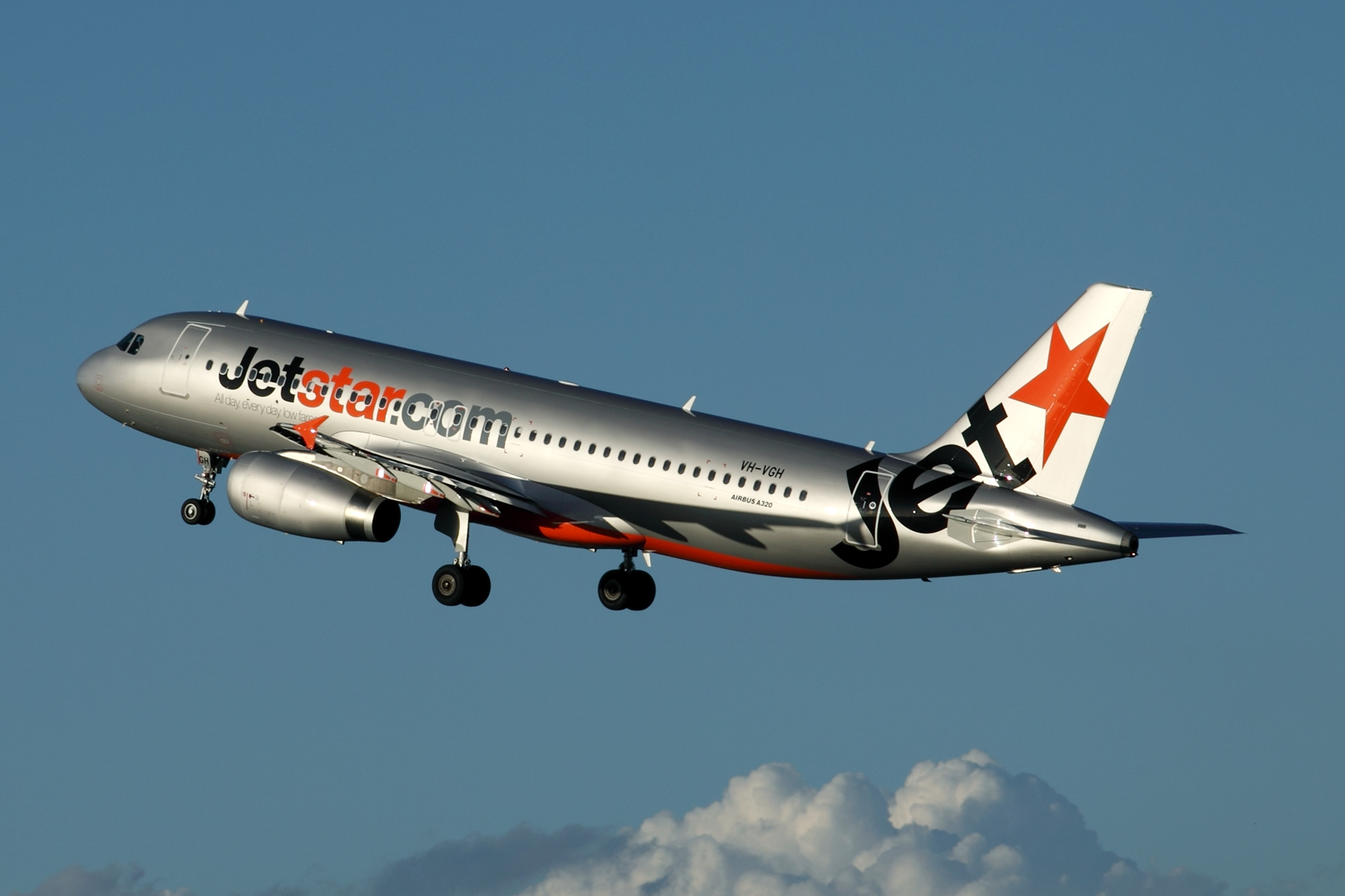 Jetstar A320 takeoff Wayfarer