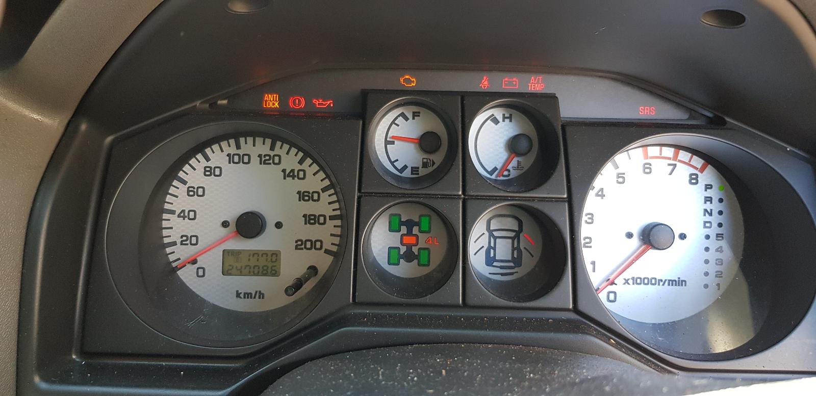 Auto Par Instrument Instrument Cluster Pajero Mitsubishi 2005