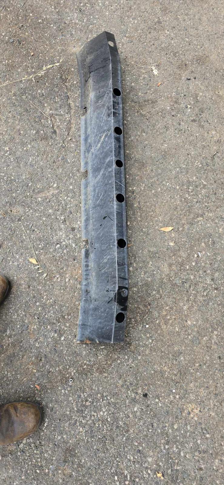 View Auto part F/Bar Reinforc/Brack Mitsubishi Triton 2019