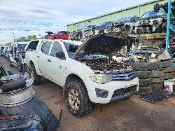 View Auto part Rear/Tailgate Glass Mitsubishi Triton 2010