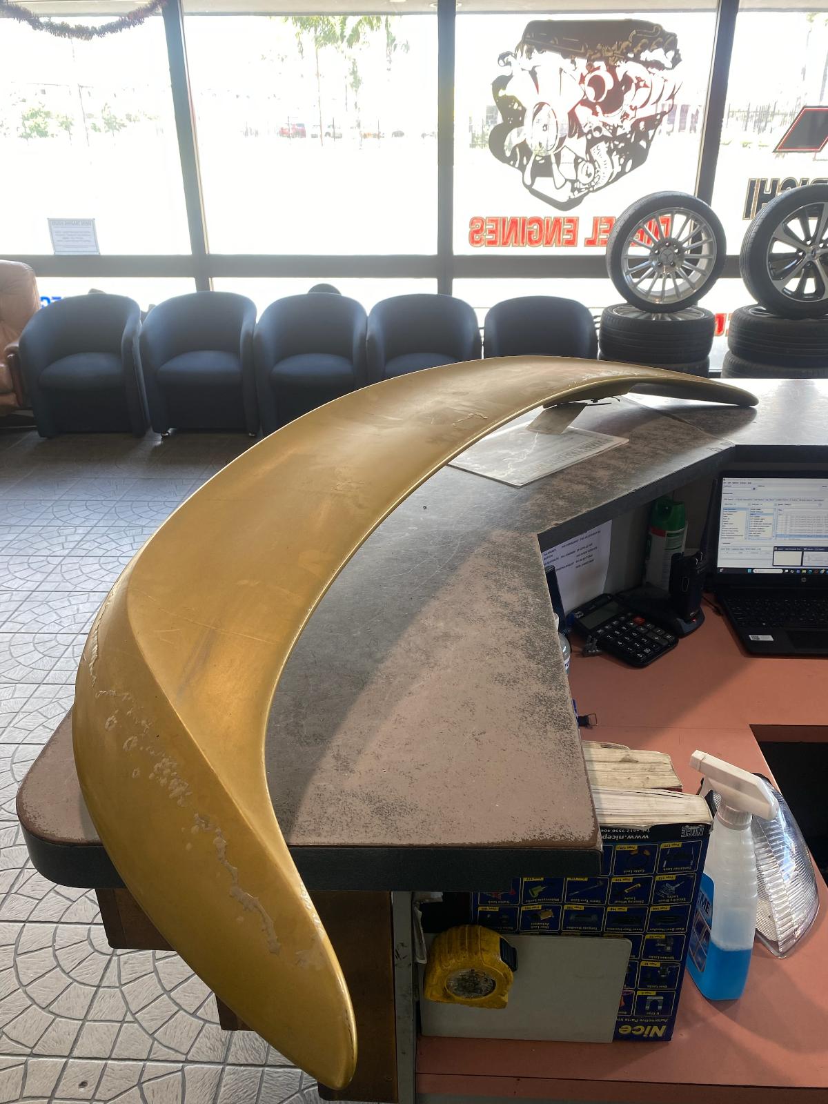 Rear Spoiler Commodore Holden 2002