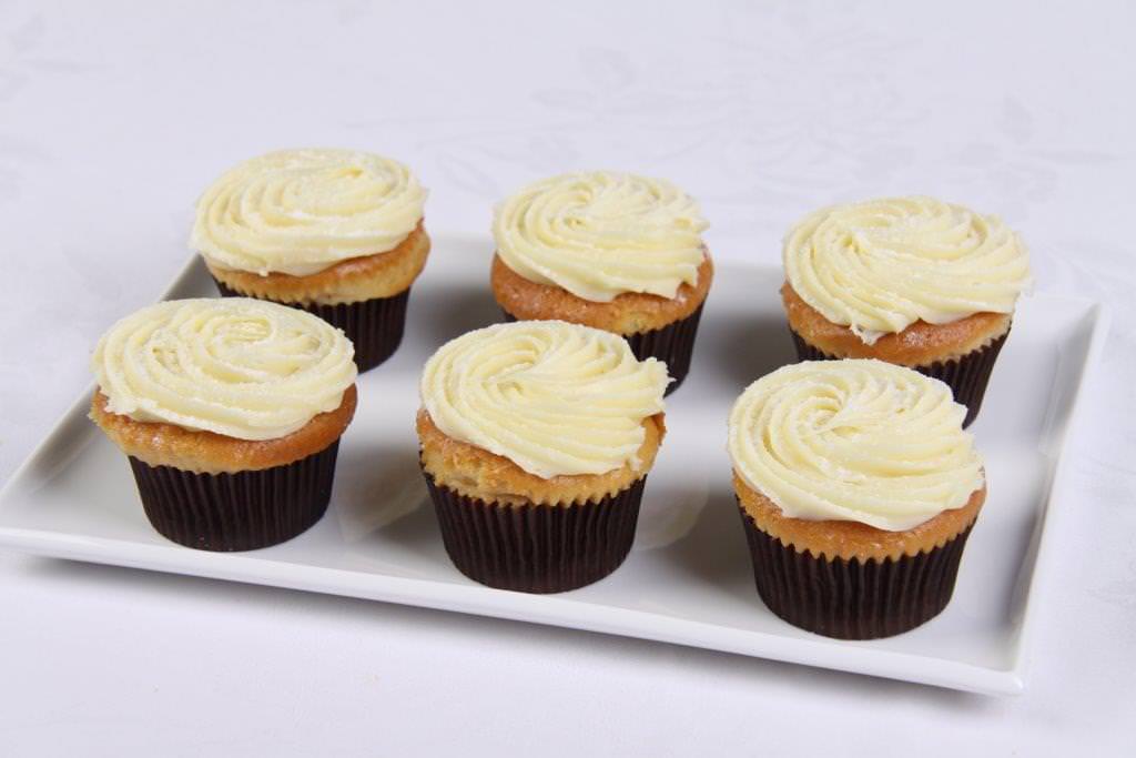 Egg Free White Chocolate Mud Cake Egg Free White Chocolate Mud Cake