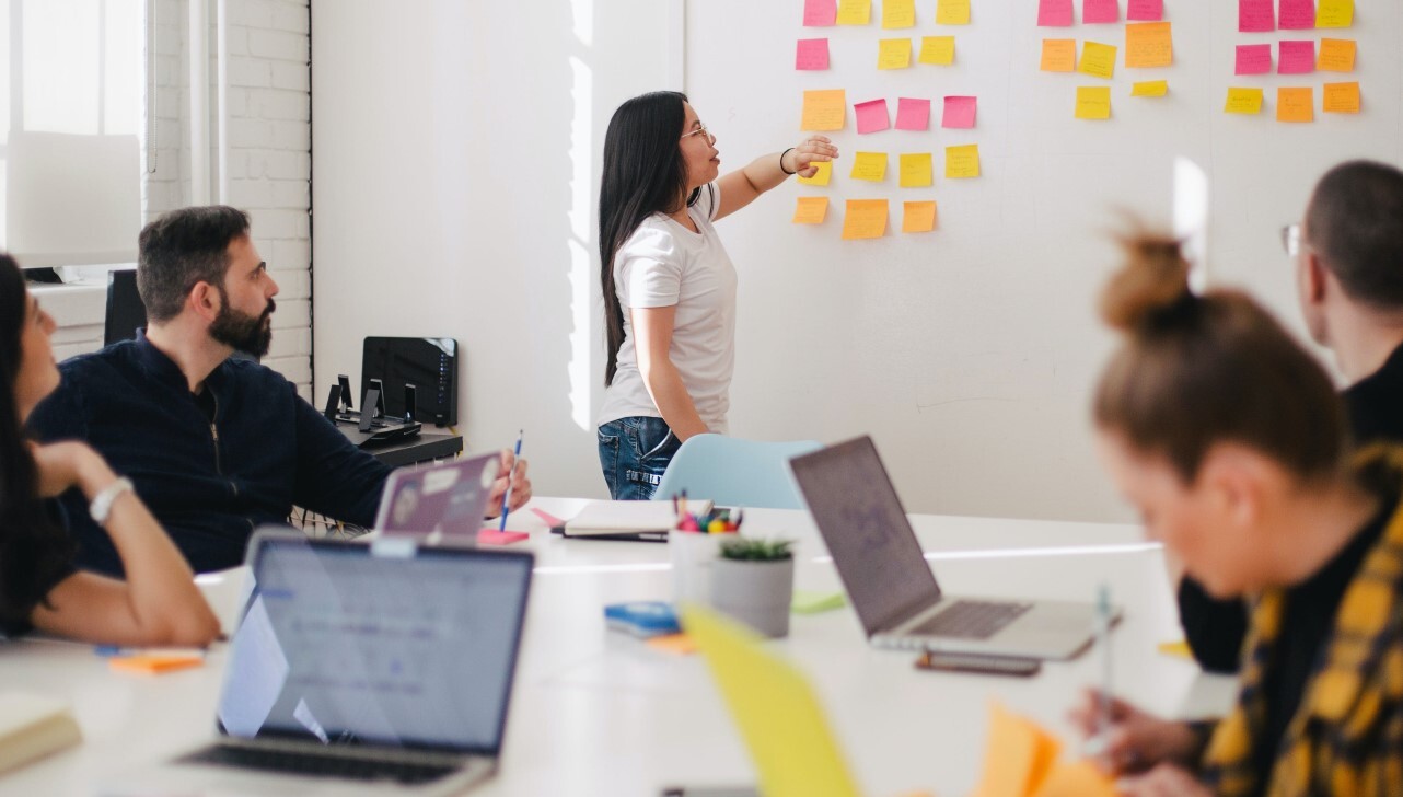 Meeting Post Its Crop