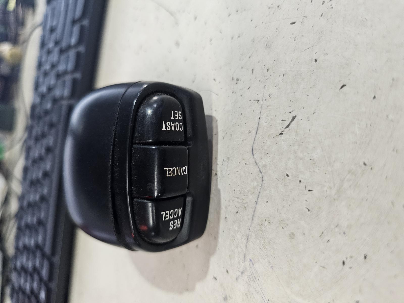 View Auto part Misc Switch/Relay Nissan Patrol 2002