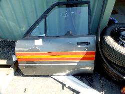 View Auto part Left Front Door Toyota Hilux 1986