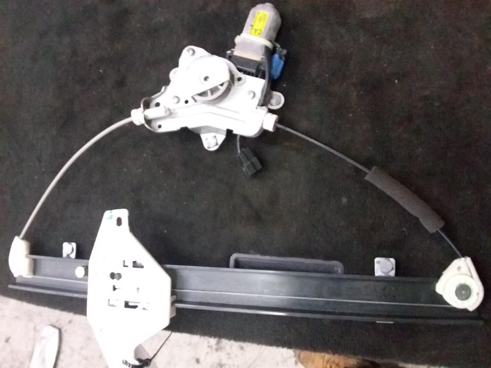 2010 Holden Captiva Left Rear Wnd Reg/Motor View Auto part Left Rear Wnd Reg/Motor Holden Captiva 2010