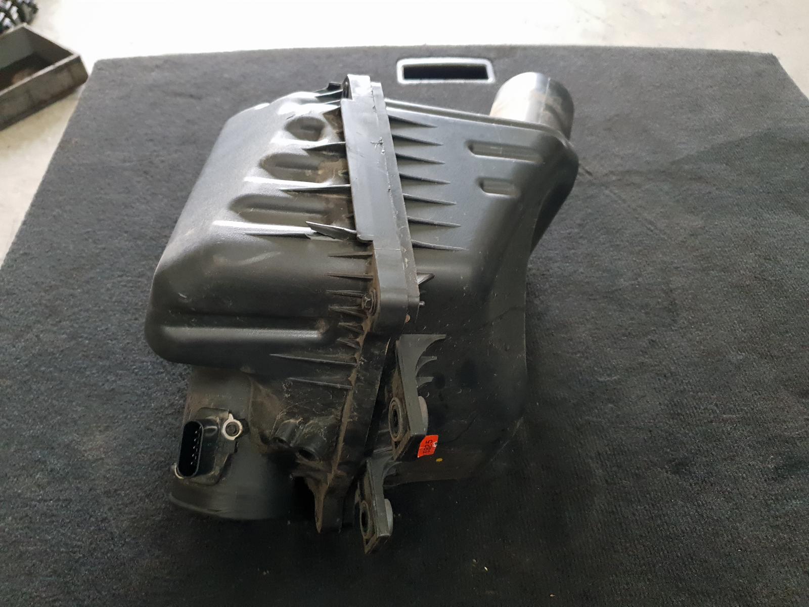 View Auto part Air Cleaner/Box Holden Captiva 2013