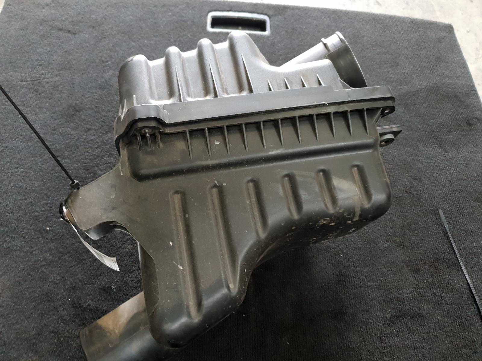View Auto part Air Cleaner/Box Holden Captiva 2013