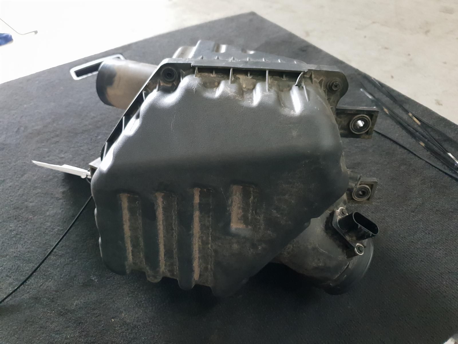 View Auto part Air Cleaner/Box Holden Captiva 2013