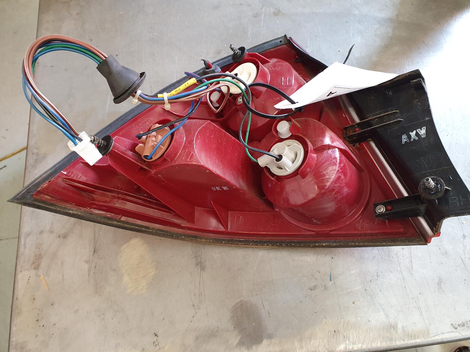 2002 Holden Commodore Right Taillight View Auto part Right Taillight Holden Commodore 2002