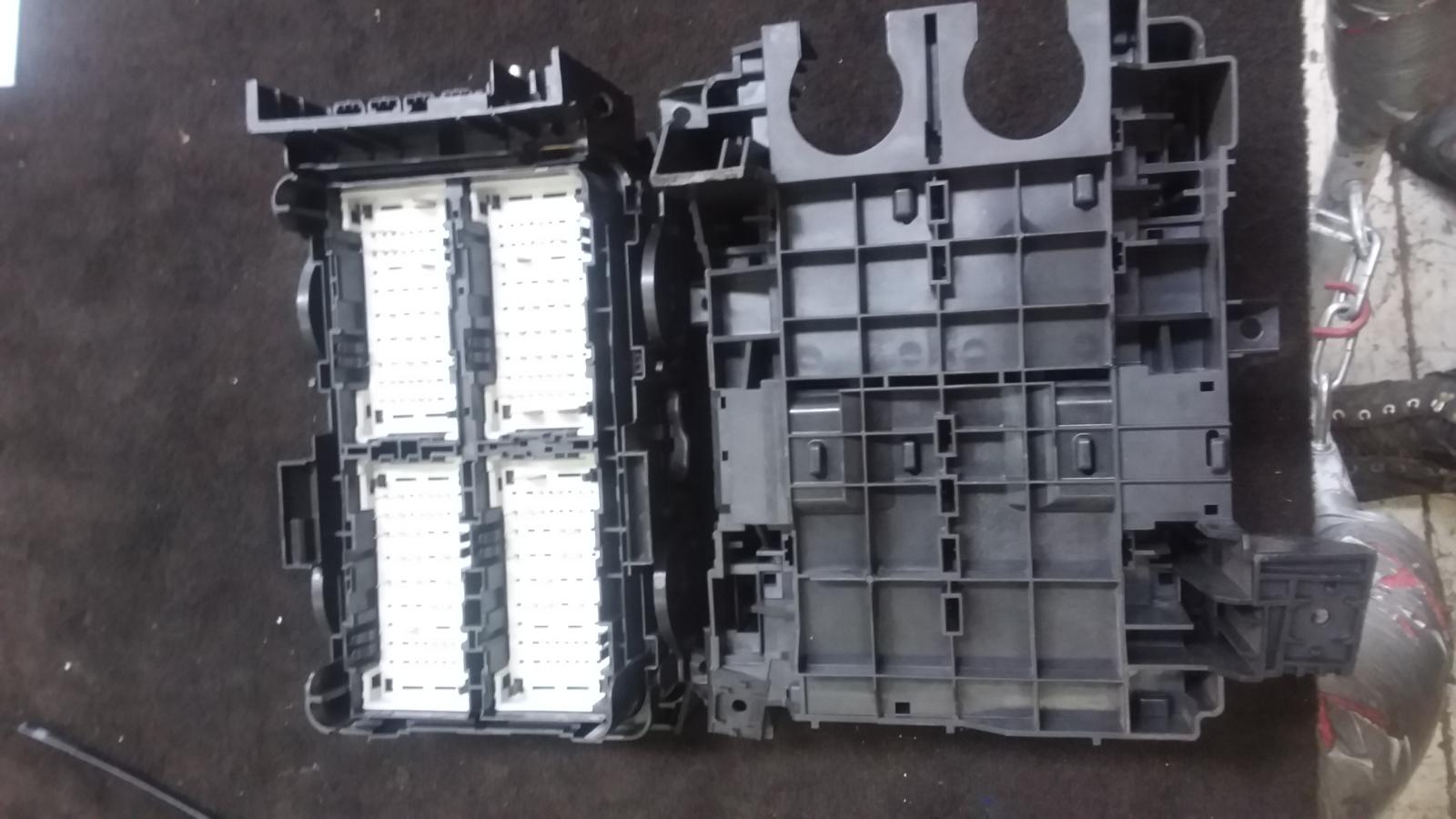 View Auto part Fuse Box Holden Commodore 2018