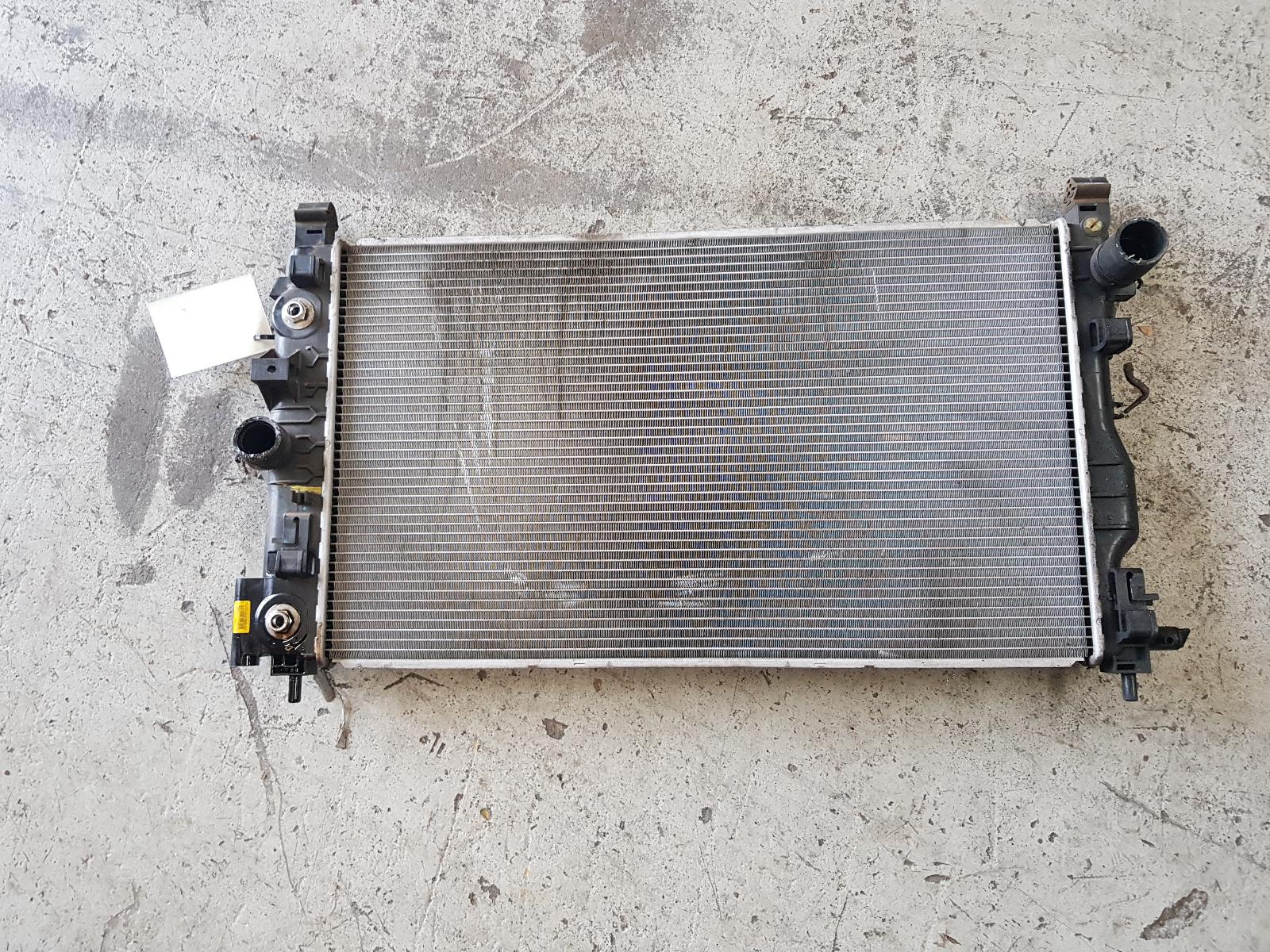 Radiator Cruze Holden 2010