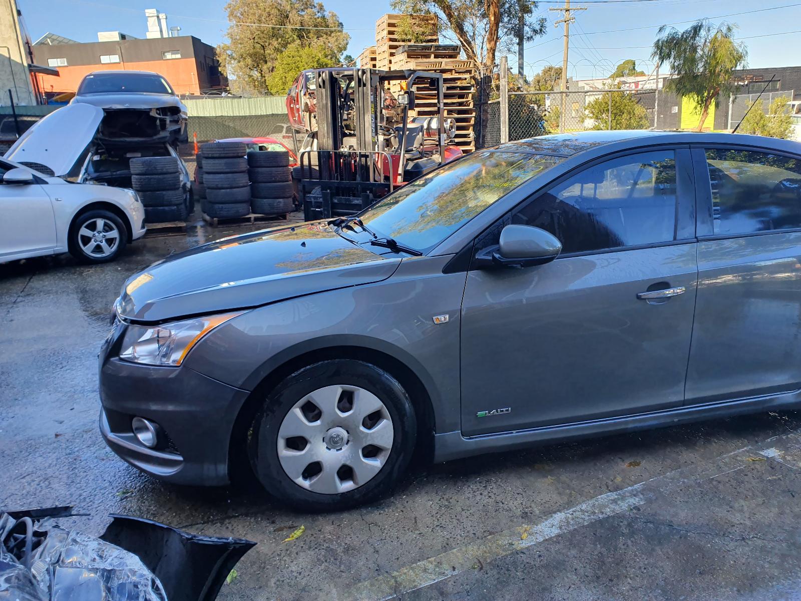 View Auto part Right Driveshaft Holden Cruze 2011