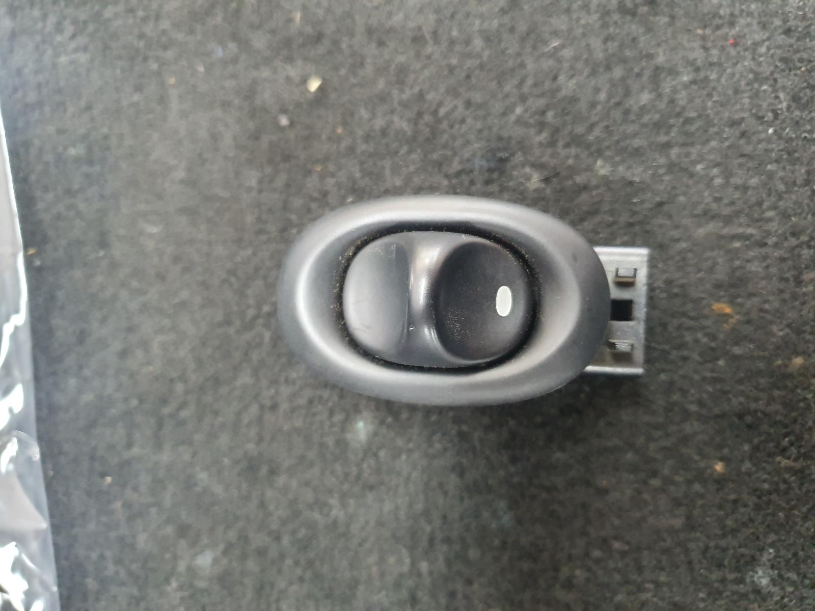 View Auto part Pwr Dr Wind Switch Holden Commodore 2005