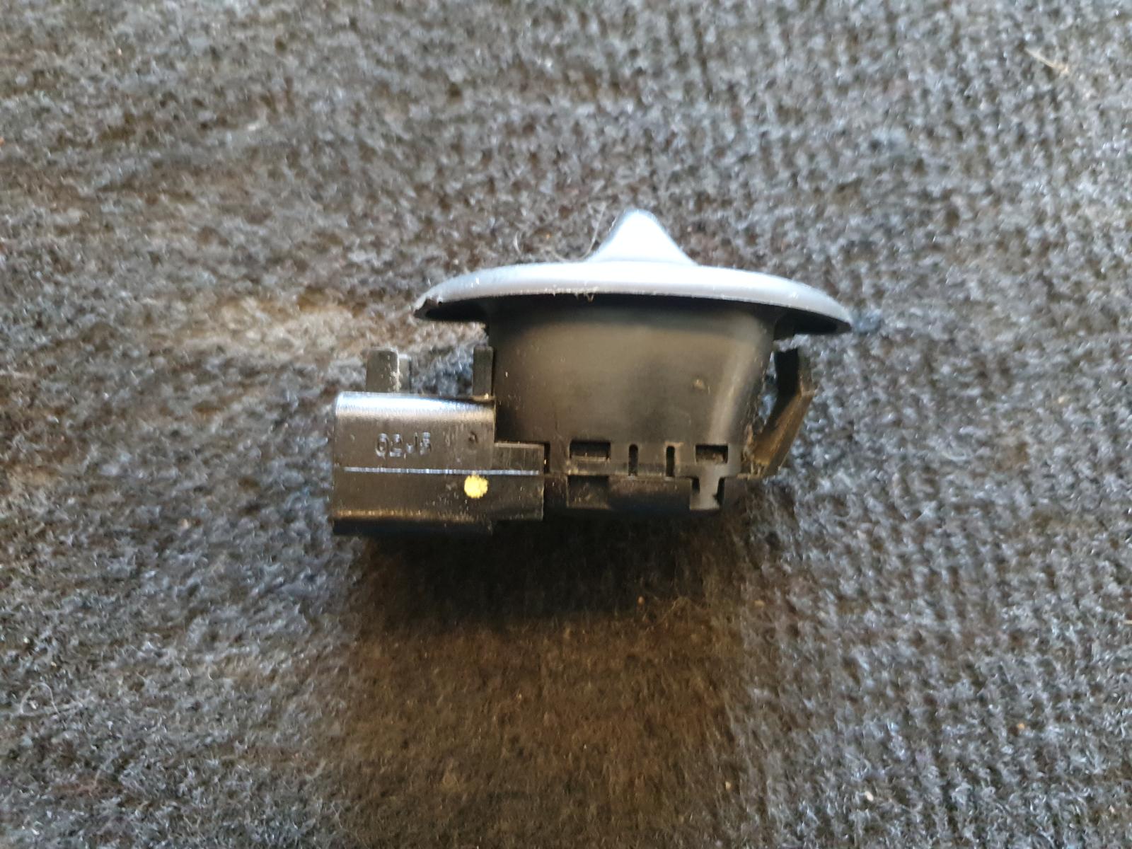 View Auto part Pwr Dr Wind Switch Holden Commodore 2005