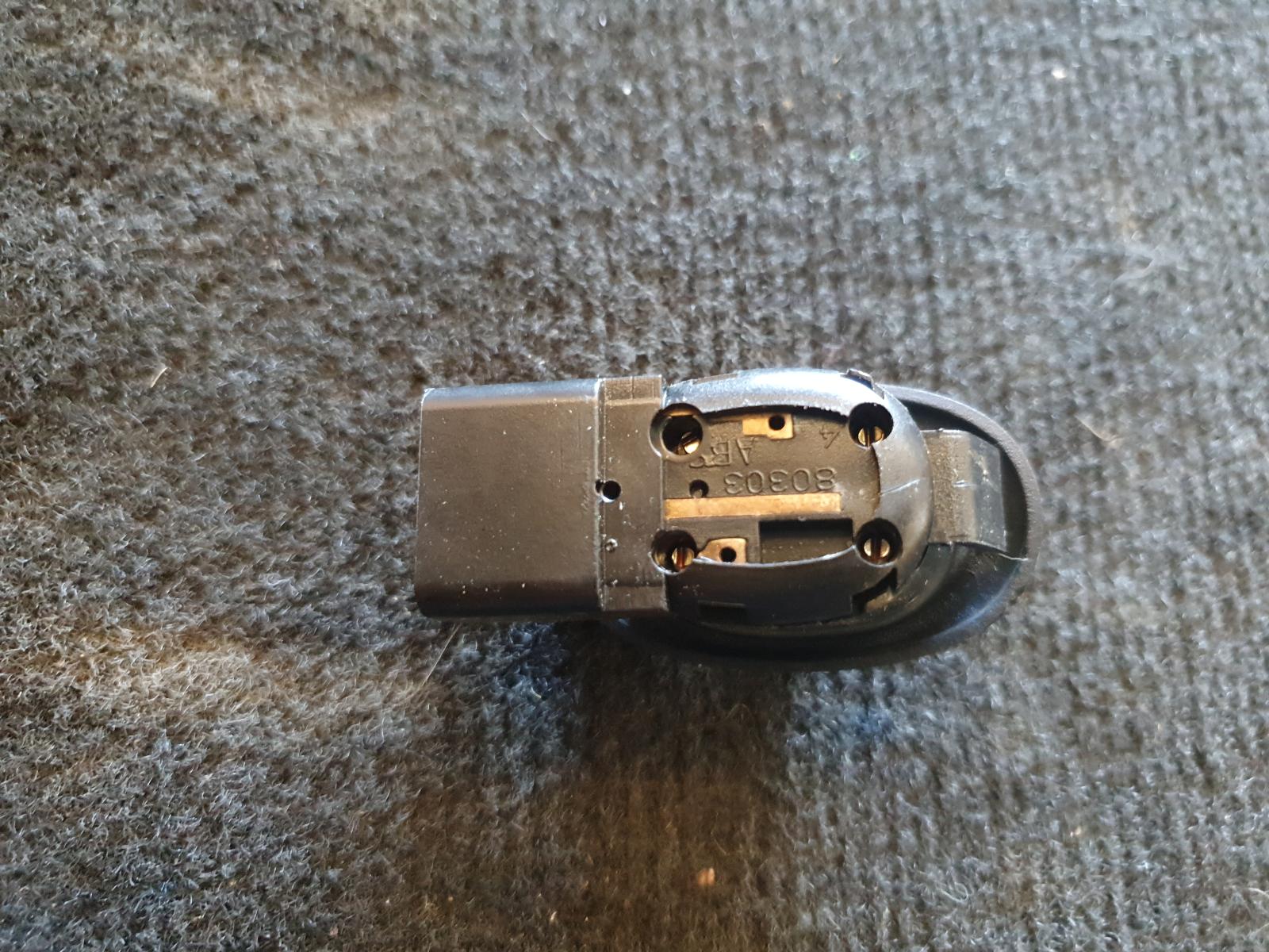 View Auto part Pwr Dr Wind Switch Holden Commodore 2005