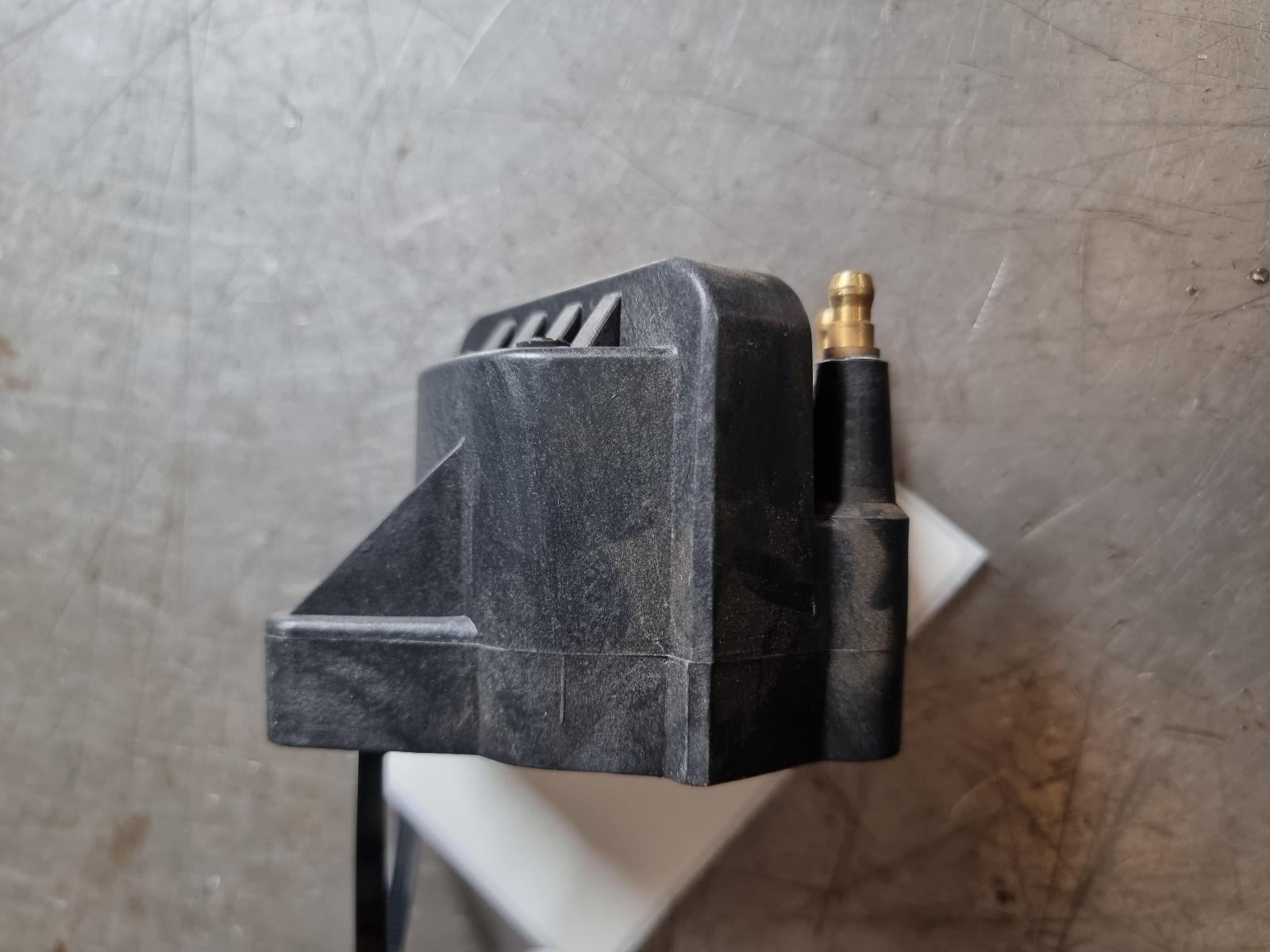 Coil/Coil Pack Commodore Holden 2001