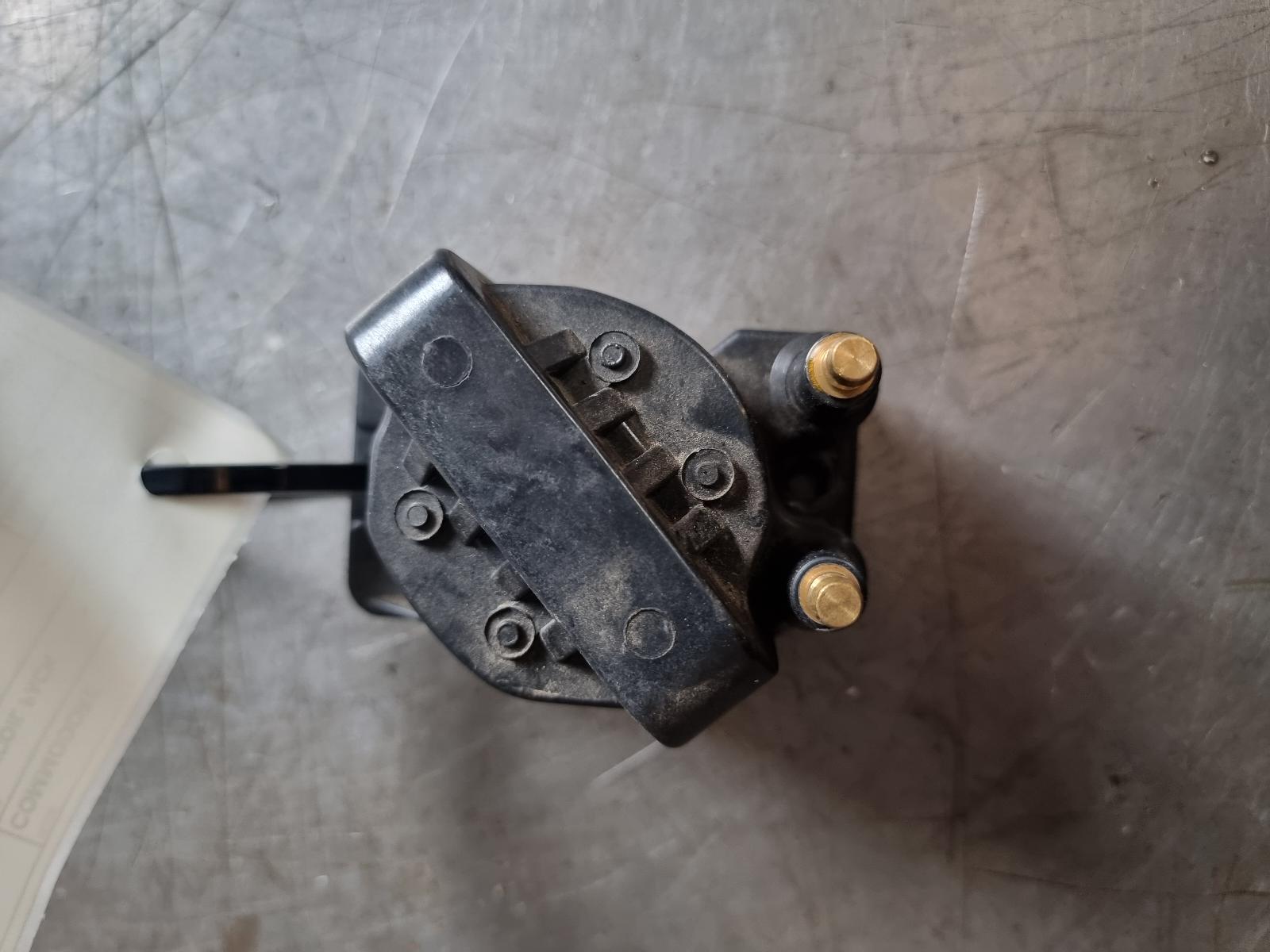 Coil/Coil Pack Commodore Holden 2001