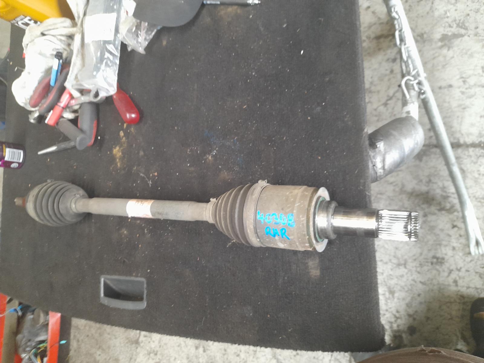 View Auto part Right Driveshaft Holden Commodore 2009