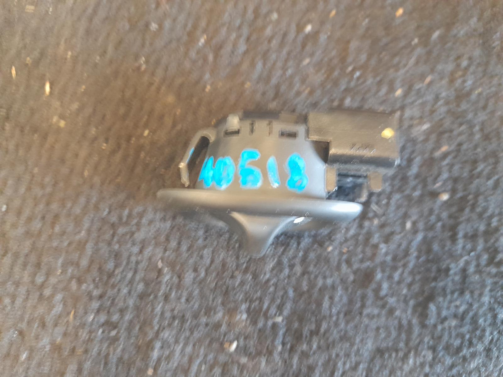 2005 Holden Commodore Pwr Dr Wind Switch View Auto part Pwr Dr Wind Switch Holden Commodore 2005