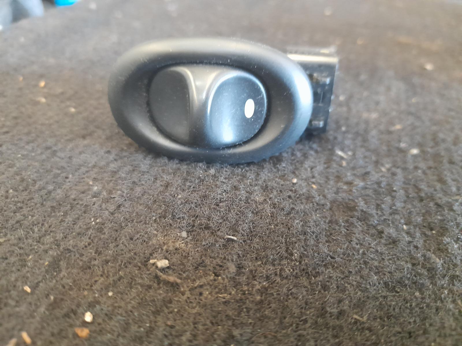 2005 Holden Commodore Pwr Dr Wind Switch View Auto part Pwr Dr Wind Switch Holden Commodore 2005