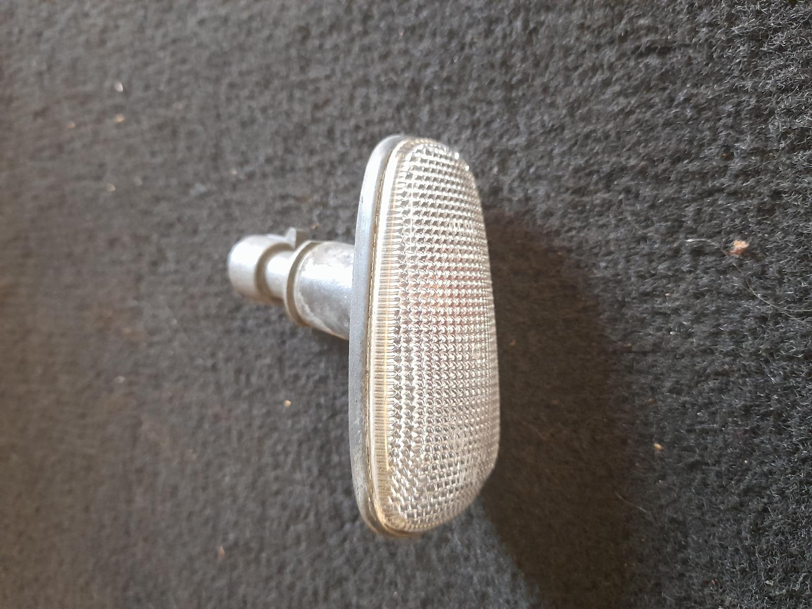 View Auto part Right Indicator/Fog/Side Holden Commodore 2005