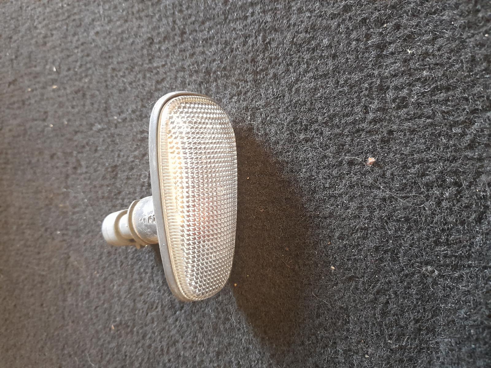 View Auto part Right Indicator/Fog/Side Holden Commodore 2005