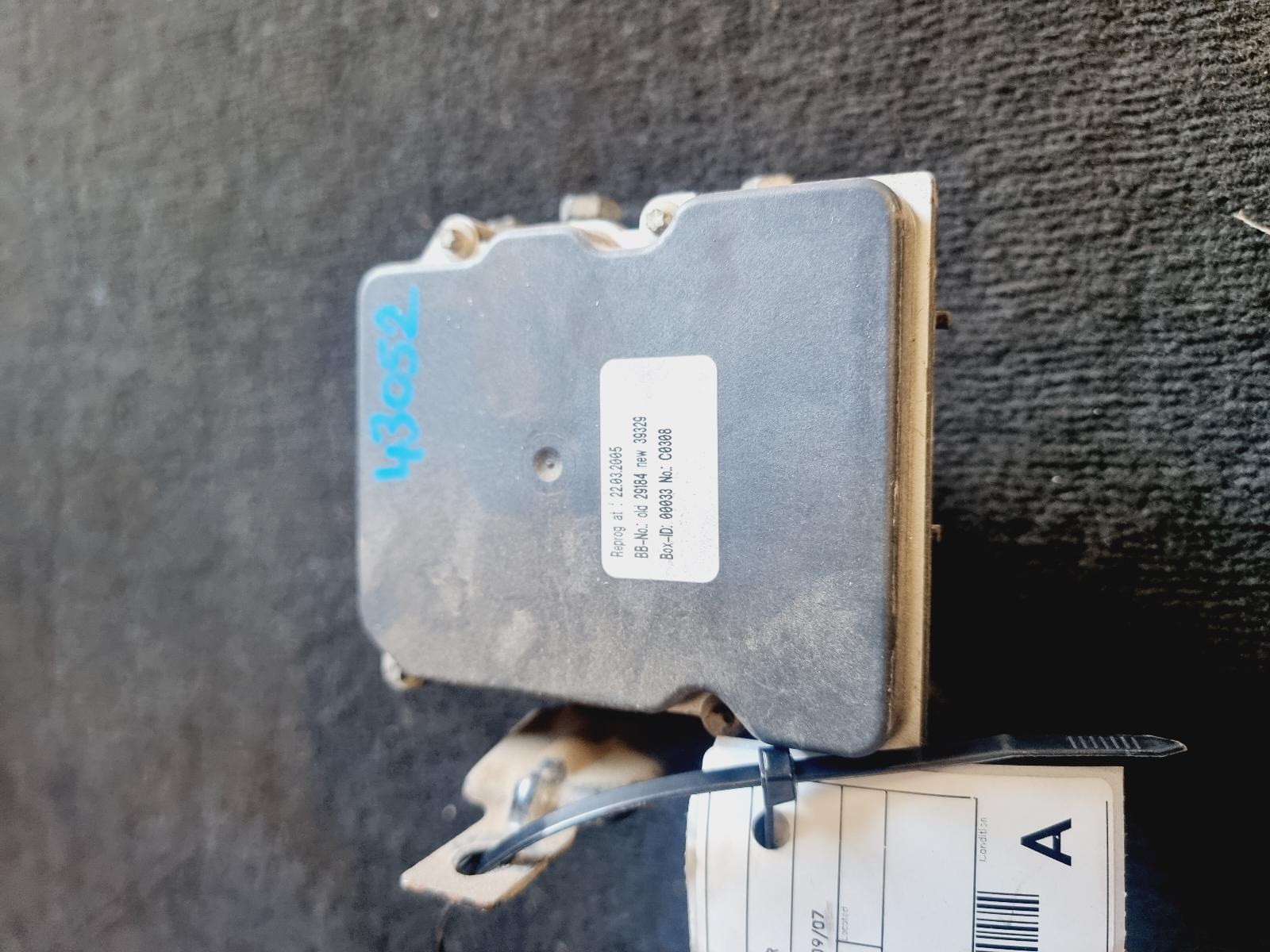 View Auto part Abs Pump/Modulator Holden Commodore 2005